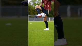 Learn thin knee football skils shots feed⚽ [upl. by Suivart]