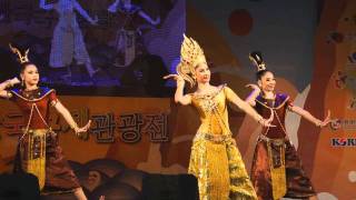 Traditional dance of Thailand [upl. by Laehcor]