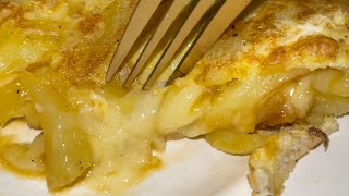 Frites omelette au fromage à l’Algérienne 🇩🇿  Idée repas ramadan 🌙 [upl. by Penrose]