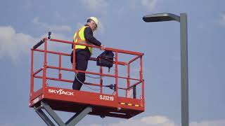 Skyjacks SJ3219 DC electric scissor lift [upl. by Howard]