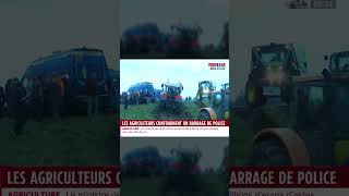 Des agriculteurs ont contourné un barrage de police dans le Loiret ce matin [upl. by Anelyak]