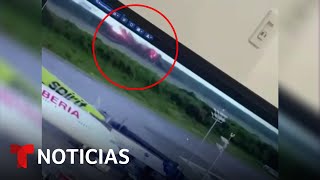 Nuevo video del avión de Flow La Movie cuando se estrella  Noticias Telemundo [upl. by Zoilla]