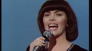 Mireille Mathieu  Une femme amoureuse 1981 [upl. by Htebaras]