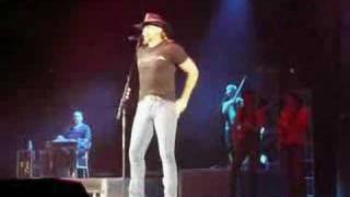 Trace Adkins performing Train Train [upl. by Selrac]