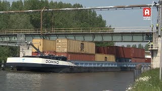 Treinproblemen AlphenGouda na aanvaring spoorbrug voorbij [upl. by Adaval937]