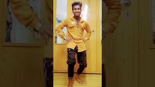 Tut jaaye Raja Ji 😁😁😁😁 newtune funny lovemoves dancemusic dancemusic love shortsvideo [upl. by Enirual]