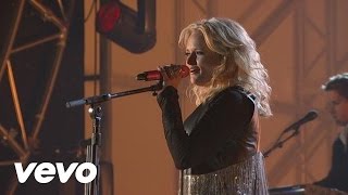 Miranda Lambert  Baggage Claim 2011 CMA Awards [upl. by Kliman]