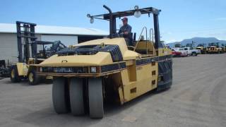 COMPACTADOR NEUMATICO PS300B CATERPILLAR [upl. by Parcel]