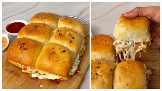 Crispy Cheesy Pav In Kadai  No Oven Cheesy Pav  Cheesy Pav  easy Snacks Recipe  Street Style Pav [upl. by Eillas]