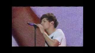 One DirectionFireproof live in London24092015Louis centric [upl. by Kery]