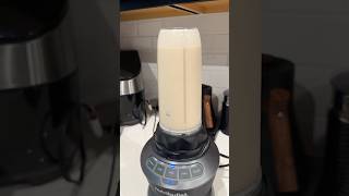 Creamy banana protein smoothie 🧋🍌no protein powder needed fallrecipes preworkout postworkout [upl. by Saile]