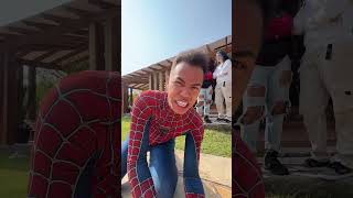 Quem é o melhor superherói🦸‍♂️ vamos ver quem ganha essa disputa spiderman humor youtube [upl. by Htur]