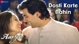 Dosti Karte Nahin with lyrics  Aarzoo  Alka Yagnik  Kumar Sanu  Anu Malik  Madhuri D  Akshay K [upl. by Utter]