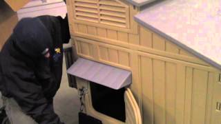 Snap Lock Large Plastic Chicken Coop Video 15 Birds [upl. by Releyks249]