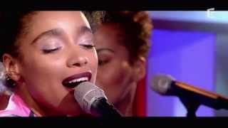 ‪Lianne La Havas‬ en live avec Unstoppable  C à vous  04092015 [upl. by Thomasine467]