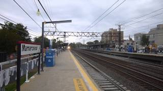 Metro NorthNJT Football Train in Mamaroneck [upl. by Afaw]