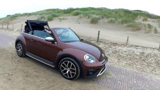 Essai Volkswagen Coccinelle Dune Cabrio 20 TFSI  un air de buggy [upl. by Tu895]