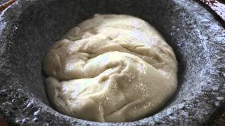 How to Make Mochi the Traditional Way Mochitsuki [upl. by Mojgan]