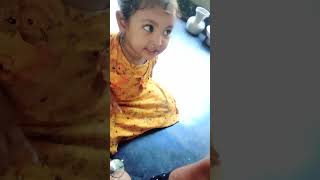 তাহিয়ার ছোট বেলার ভিডিও। cutebaby comedyvideos foryou cute funnyreels reels funny babygirl [upl. by Hagi]