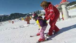 Kinderen leren skiën Nederlands [upl. by Callida]