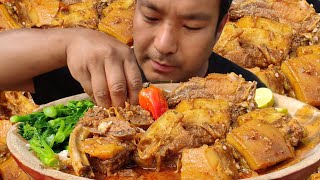 Eating delicious pork curry in Naga style  spicy stinky beans chutney  kents vlog [upl. by Eizzik]