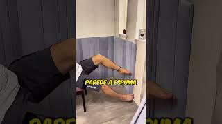 ELE CONSTRUIU UMA CAMA SÓ COM OS PÉS 🤯 [upl. by Akirehs115]