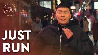 Park Seojun and Kim Dami make a run for it  Itaewon Class Ep 4 ENG SUB [upl. by Raji716]