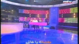 Josiane ElZir singing Shu 3abali LIVE [upl. by Latta489]