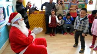 Big Class 3 Super Simple Songs Santas On His Way Christmas Open Day [upl. by Nauht]