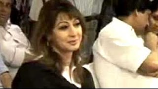 Union minister Shashi Tharoors wife Sunanda Pushkar Tharoor found dead [upl. by Aiyekal143]