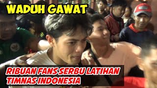 Jelang lawan Turkmenistan Latihan Timnas Indonesia diserbu ribuan fans [upl. by Nnylyrehc]