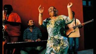 Cesaria Evora  Saiona Dvinte Ano [upl. by Nottnerb]