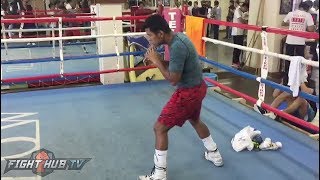 Roman Chocolatito Gonzalez shadow boxing  staying sharp for Rungvisai rematch [upl. by Gnos]