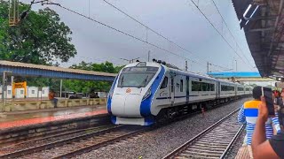 20677 Vande Bharat Express  MGR Chennai Central  Vijayawada [upl. by Arela671]