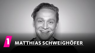 Matthias Schweighöfer im 1LIVE Fragenhagel  1LIVE English subtitles [upl. by Chuipek558]