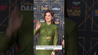 mommy to be HibaBukhari flaunts her baby bump at the red carpet of hum awards [upl. by Danila110]