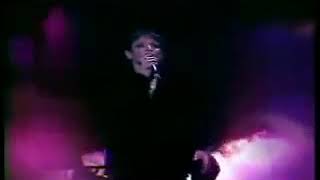 Barbara  Laigle noir  live Châtelet 1987 [upl. by Hpsoj]