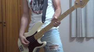 ROCKET TO RUSSIA 02Rockaway Beach  Ramones Bass Cover [upl. by Ritter219]