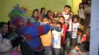 CHUCHU WA CHUCHUWA PAYASO BAILA CON NIÑOS EN SHOW INFANTIL [upl. by Eastman766]