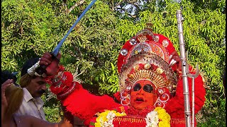 Vishnumoorthy Theyyam Kanathur  Kaliyata [upl. by Elokkin448]