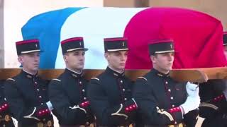 Entrée du cercueil de Charles Aznavour aux Invalides Hommage National [upl. by Eseyt262]