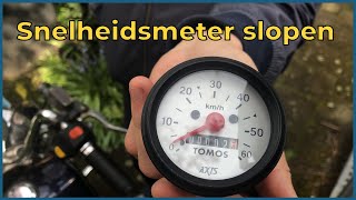 Hoe Je Niet Een Tomos Snelheidsmeter Vervangt [upl. by Madalena821]