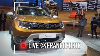 Nuova Dacia Duster fari diversi e interni più furbi  Salone di Francoforte 2017 [upl. by Anirtak560]