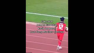 Saat Pratama Arhan Kasih Lemparan ke Emiliano Martinez Kiper Timnas Argentina [upl. by Tonneson532]