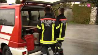 PULS 4 Reportage quot122 Einsatz für die Feuerwehrquot [upl. by Demeter]