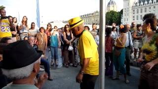 Mestre Vilson da Cuica Samba na Praia Paris plage 2012 Emerson Shockness [upl. by Ila]