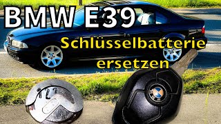 BMW E39 Schlüsselbatterie ersetzen [upl. by Yeltsew855]