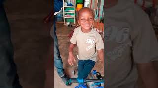 princesse Seyda Maba offre Un vélo à son petit frère Ibrahim le 05012024🇧🇫 [upl. by Nela617]