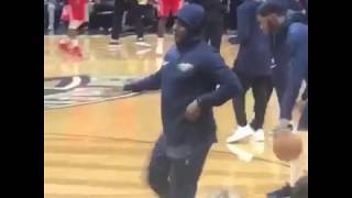 NBA FAN DRESS UP LIKE PLAYER WARMS UP NO ONE NOTICED [upl. by Lerret]