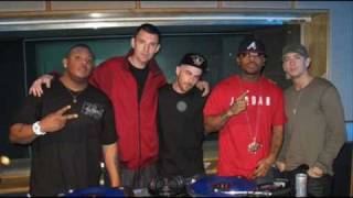 Eminem Royce Da 59quot Mr Porter amp Alchemist Freestyle w Lyrics dirty [upl. by Boccaj477]